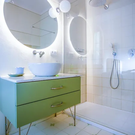 Casanova - With Private Pool * Lenno